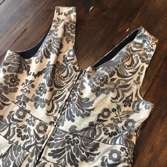 Silver Dress with Pockets! - Picture 5 of 5